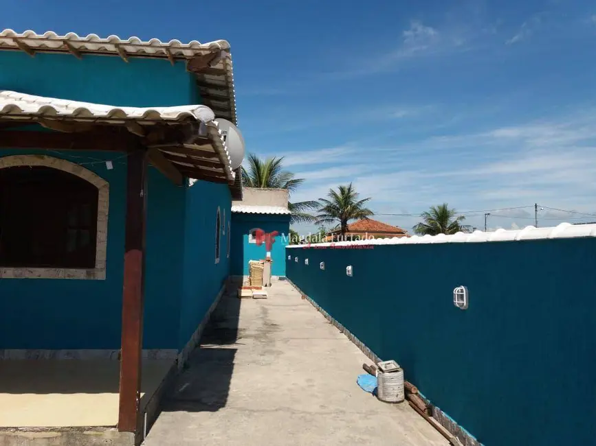 Casa com 3 quartos à venda, 300m2 em Cabo Frio - RJ - imagem 2 Foto 2 de Casa com 3 quartos à venda, 300m2 em Cabo Frio - RJ