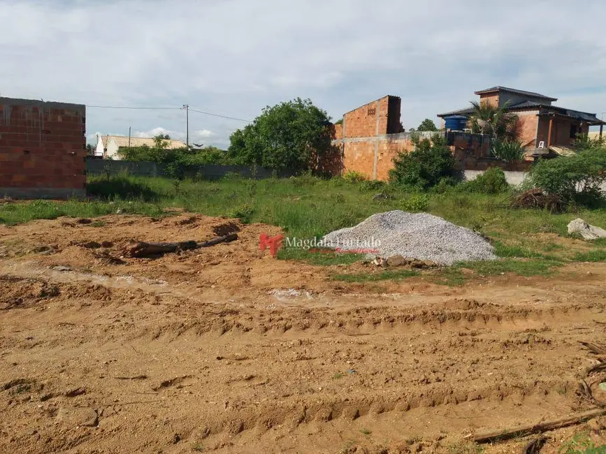 Foto 1 de Terreno / Lote à venda, 145m2 em Cabo Frio - RJ