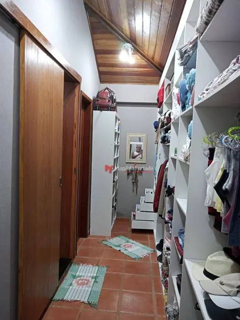 Casa com 3 quartos à venda, 420m2 em Cabo Frio - RJ - imagem 6 Foto 6 de Casa com 3 quartos à venda, 420m2 em Cabo Frio - RJ