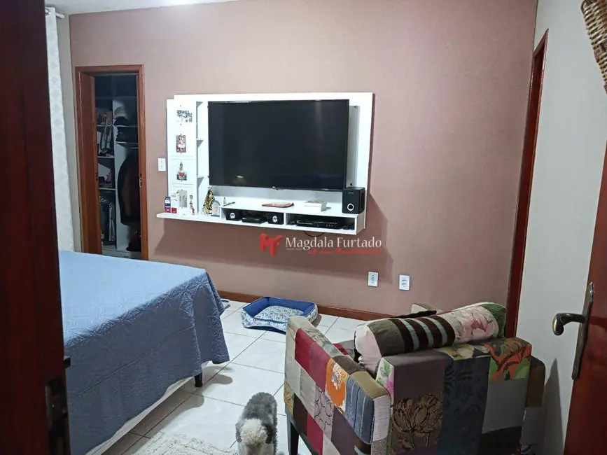 Casa com 3 quartos à venda, 420m2 em Cabo Frio - RJ - imagem 3 Foto 3 de Casa com 3 quartos à venda, 420m2 em Cabo Frio - RJ