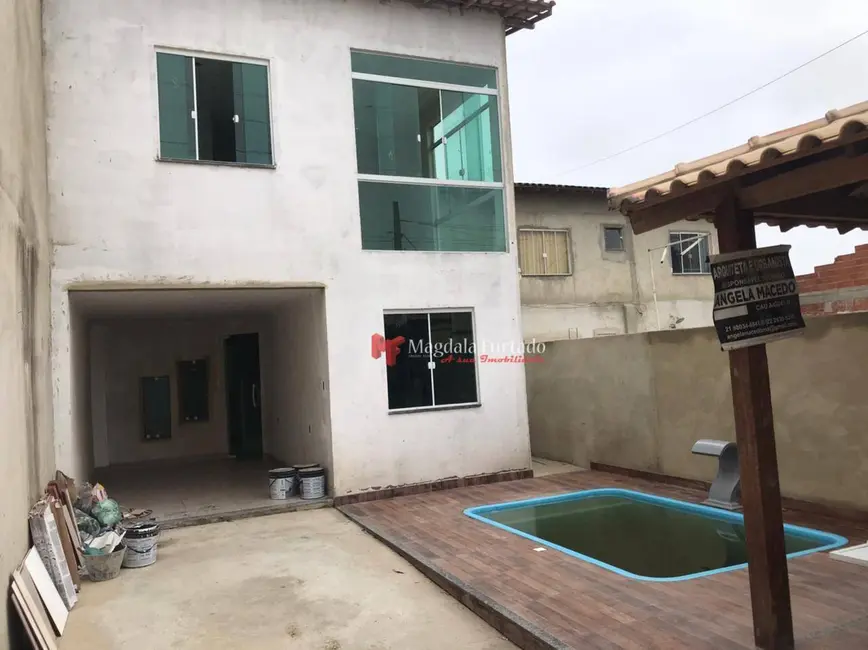 Foto 1 de Casa com 4 quartos à venda, 120m2 em Cabo Frio - RJ