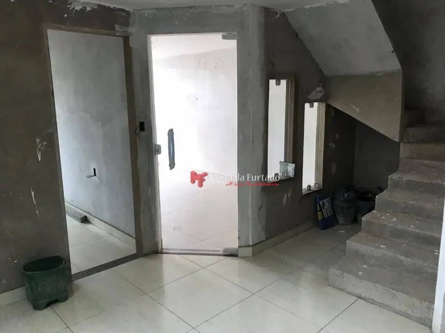 Foto 5 de Casa com 4 quartos à venda, 120m2 em Cabo Frio - RJ