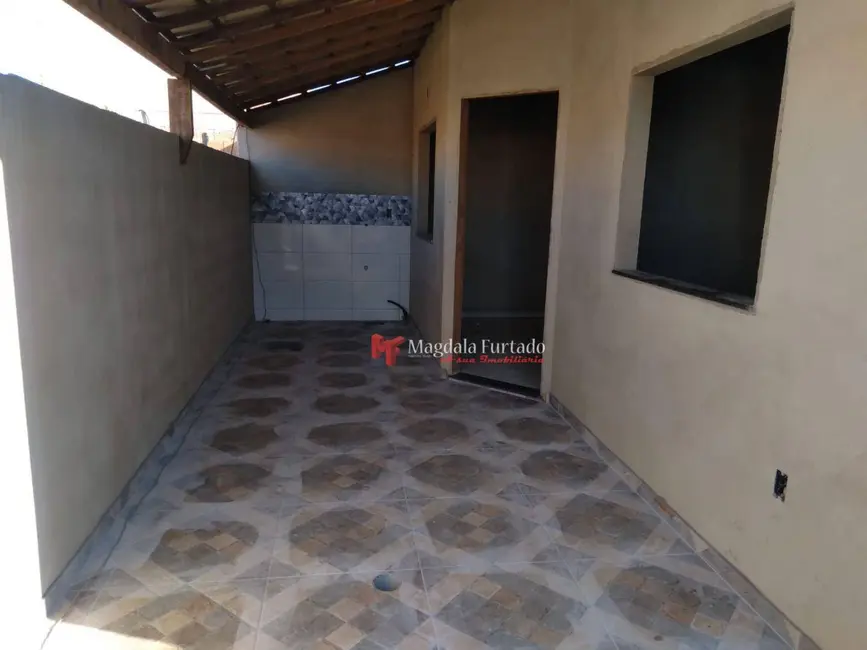 Foto 3 de Casa com 2 quartos à venda, 75m2 em Cabo Frio - RJ
