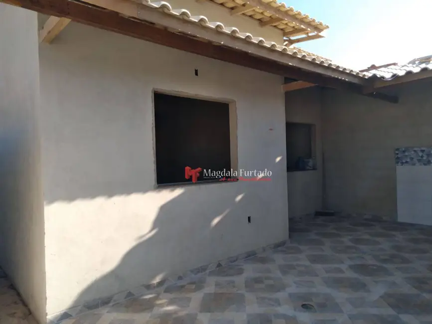 Foto 2 de Casa com 2 quartos à venda, 75m2 em Cabo Frio - RJ