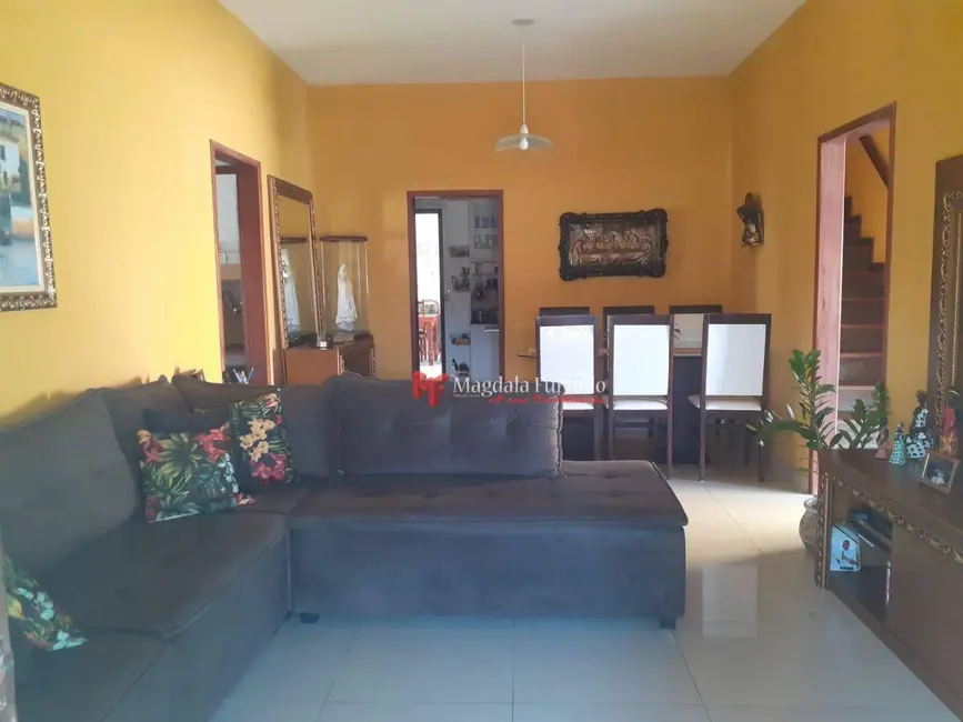 Foto 6 de Casa com 3 quartos à venda, 407m2 em Cabo Frio - RJ