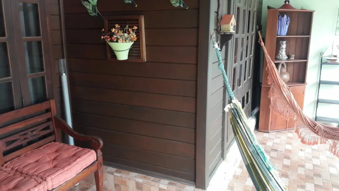 Foto 6 de Casa com 6 quartos à venda, 360m2 em Cabo Frio - RJ