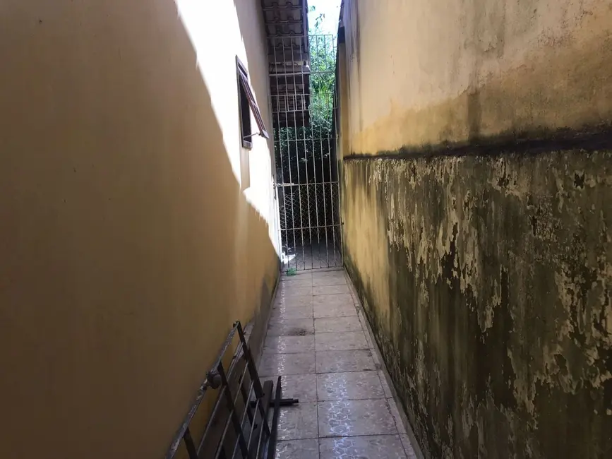 Foto 6 de Casa com 2 quartos à venda, 127m2 em Cabo Frio - RJ