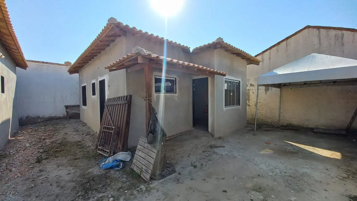 Foto 4 de Casa com 2 quartos à venda, 540m2 em Cabo Frio - RJ