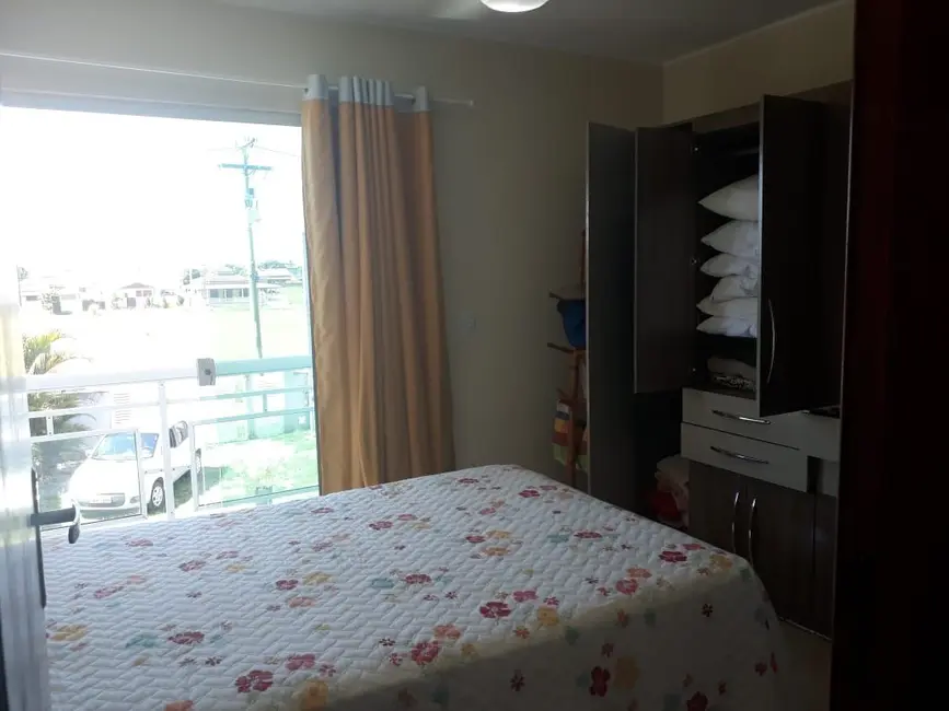 Casa com 3 quartos à venda, 420m2 em Cabo Frio - RJ - imagem 4 Foto 4 de Casa com 3 quartos à venda, 420m2 em Cabo Frio - RJ