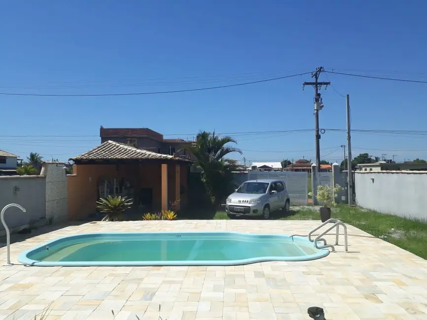 Casa com 3 quartos à venda, 420m2 em Cabo Frio - RJ - imagem 9 Foto 9 de Casa com 3 quartos à venda, 420m2 em Cabo Frio - RJ