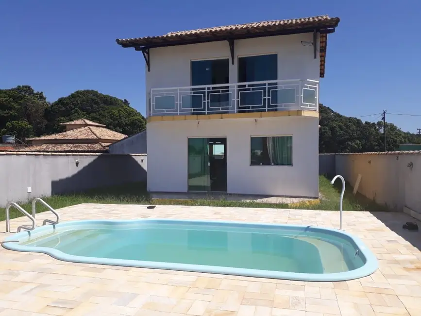 Casa com 3 quartos à venda, 420m2 em Cabo Frio - RJ - imagem 1 Foto 1 de Casa com 3 quartos à venda, 420m2 em Cabo Frio - RJ