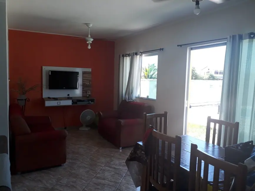 Casa com 3 quartos à venda, 420m2 em Cabo Frio - RJ - imagem 8 Foto 8 de Casa com 3 quartos à venda, 420m2 em Cabo Frio - RJ