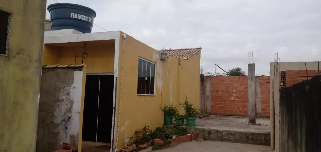 Casa com 1 quarto à venda, 21m2 em Cabo Frio - RJ - imagem 2 Foto 2 de Casa com 1 quarto à venda, 21m2 em Cabo Frio - RJ