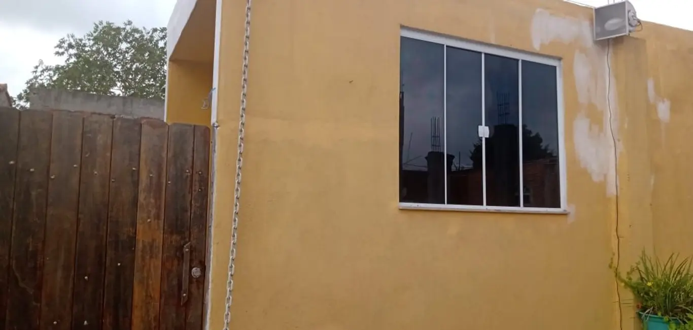 Casa com 1 quarto à venda, 21m2 em Cabo Frio - RJ - imagem 1 Foto 1 de Casa com 1 quarto à venda, 21m2 em Cabo Frio - RJ