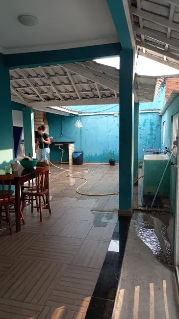 Foto 4 de Casa com 2 quartos à venda, 84m2 em Cabo Frio - RJ