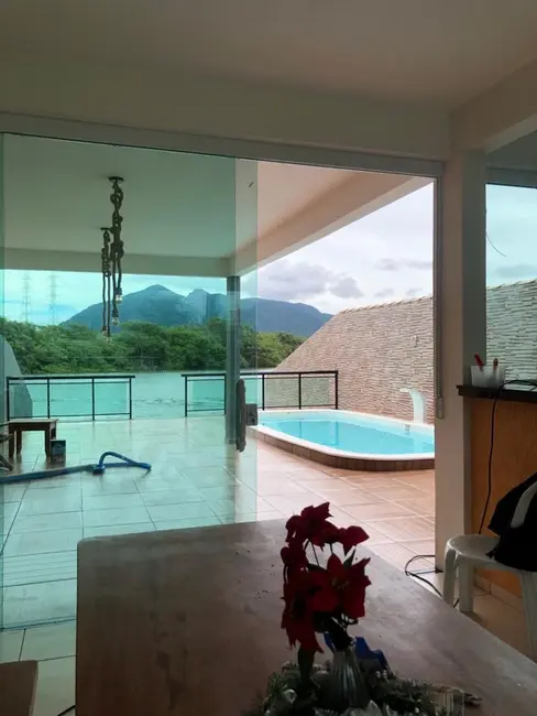 Casa com 2 quartos à venda, 360m2 em Cabo Frio - RJ - imagem 5 Foto 5 de Casa com 2 quartos à venda, 360m2 em Cabo Frio - RJ