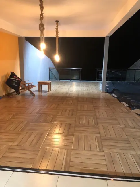 Casa com 2 quartos à venda, 360m2 em Cabo Frio - RJ - imagem 2 Foto 2 de Casa com 2 quartos à venda, 360m2 em Cabo Frio - RJ