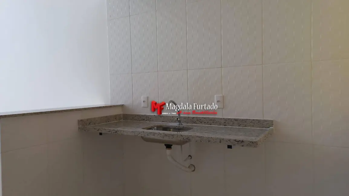 Casa com 2 quartos à venda, 140m2 em Cabo Frio - RJ - imagem 8 Foto 8 de Casa com 2 quartos à venda, 140m2 em Cabo Frio - RJ