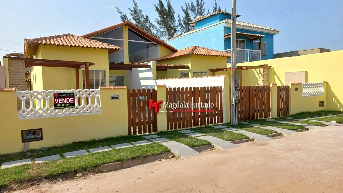 Foto 1 de Casa com 2 quartos à venda, 140m2 em Cabo Frio - RJ