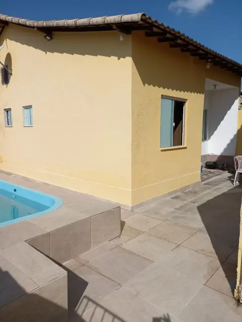 Foto 1 de Casa com 2 quartos à venda, 170m2 em Cabo Frio - RJ