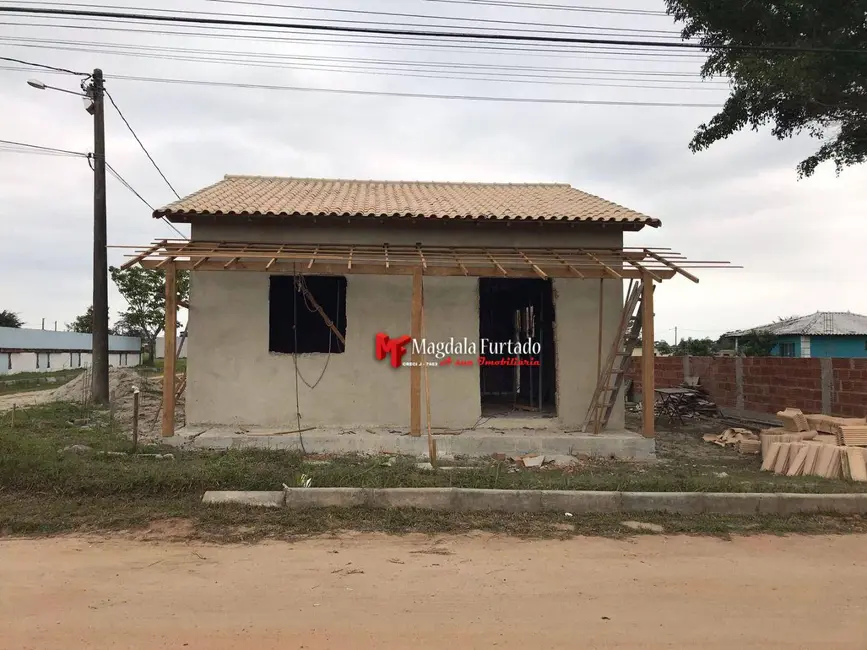 Foto 1 de Casa com 2 quartos à venda, 160m2 em Cabo Frio - RJ