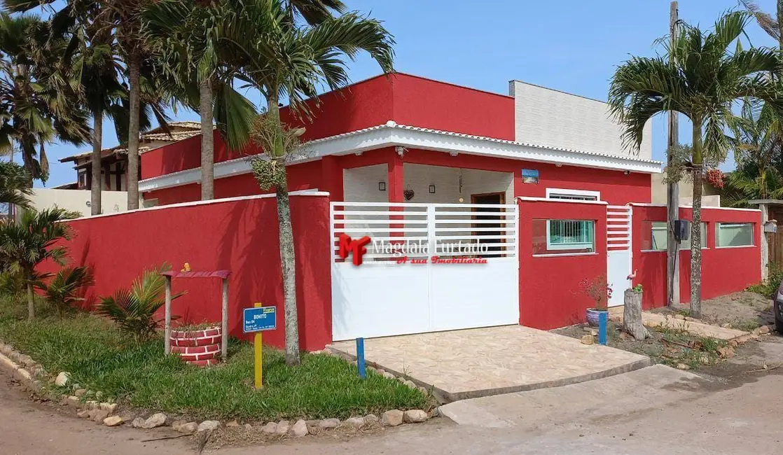 Foto 1 de Casa com 3 quartos à venda, 220m2 em Cabo Frio - RJ