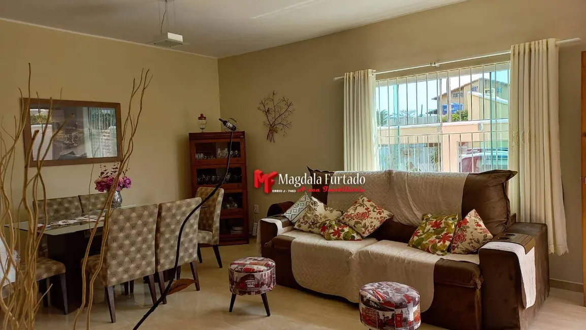 Foto 9 de Casa com 3 quartos à venda, 220m2 em Cabo Frio - RJ