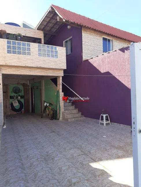 Foto 1 de Casa com 2 quartos à venda, 109m2 em Cabo Frio - RJ