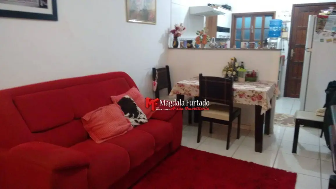 Foto 2 de Casa com 2 quartos à venda, 100m2 em Cabo Frio - RJ