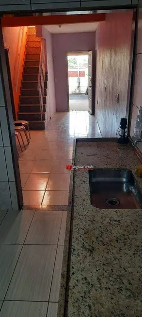 Foto 6 de Casa com 2 quartos à venda, 200m2 em Cabo Frio - RJ