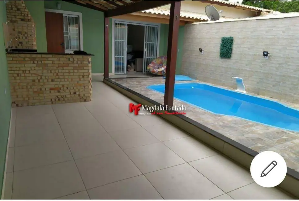 Foto 1 de Casa com 2 quartos à venda, 120m2 em Cabo Frio - RJ