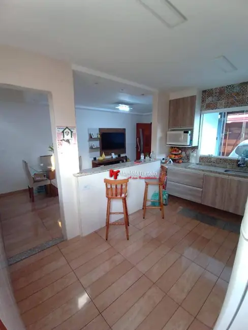 Foto 5 de Casa com 4 quartos à venda, 54m2 em Samburá (Tamoios), Cabo Frio - RJ