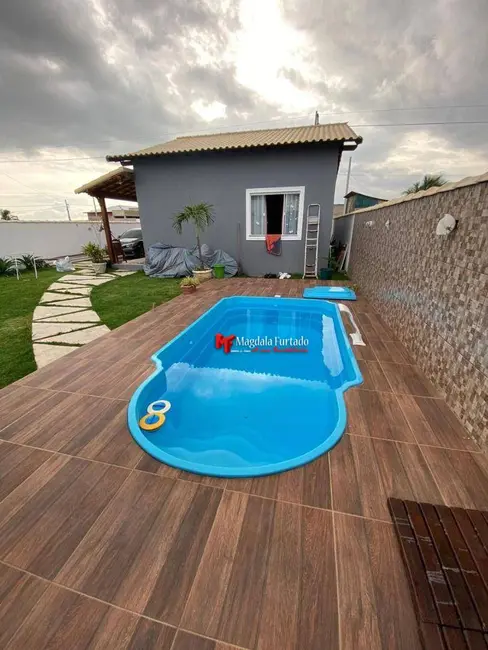 Foto 2 de Casa com 2 quartos à venda, 300m2 em Cabo Frio - RJ