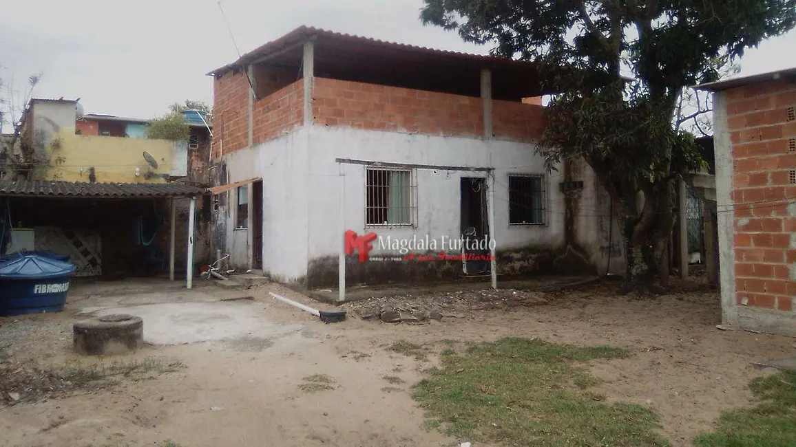 Foto 1 de Casa com 2 quartos à venda, 400m2 em Cabo Frio - RJ