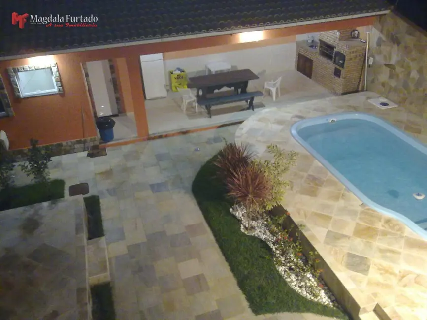 Foto 8 de Casa com 3 quartos à venda, 390m2 em Cabo Frio - RJ