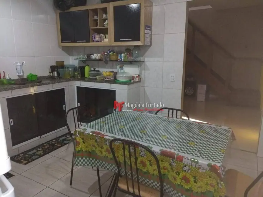 Foto 6 de Casa com 3 quartos à venda, 120m2 em Cabo Frio - RJ