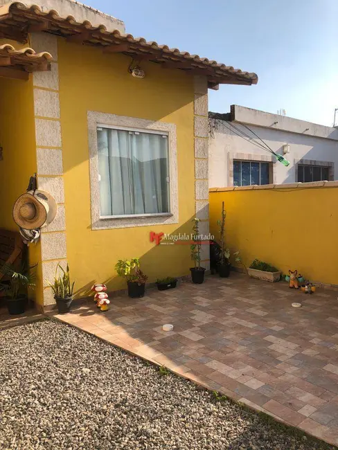 Casa com 2 quartos à venda, 97m2 em Cabo Frio - RJ - imagem 3 Foto 3 de Casa com 2 quartos à venda, 97m2 em Cabo Frio - RJ