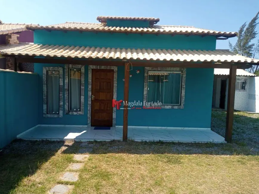 Foto 1 de Casa com 2 quartos à venda, 120m2 em Cabo Frio - RJ