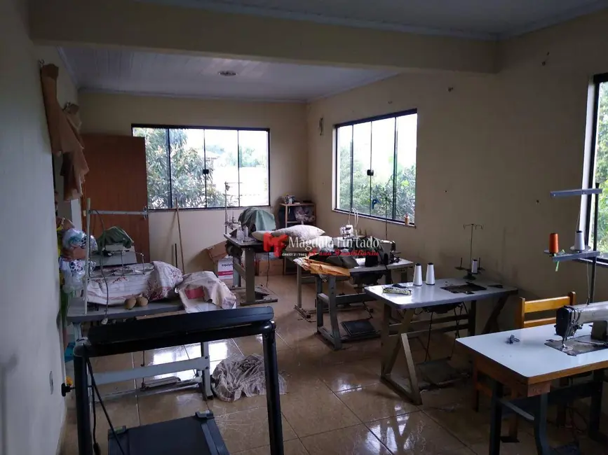 Casa com 4 quartos à venda, 400m2 em Casimiro De Abreu - RJ - imagem 8 Foto 8 de Casa com 4 quartos à venda, 400m2 em Casimiro De Abreu - RJ