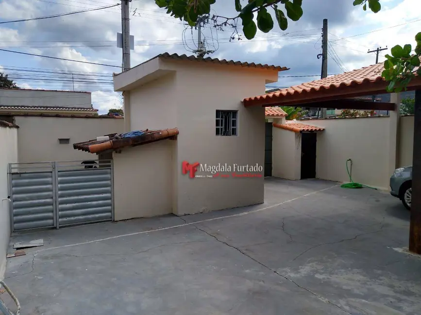 Casa com 4 quartos à venda, 400m2 em Casimiro De Abreu - RJ - imagem 3 Foto 3 de Casa com 4 quartos à venda, 400m2 em Casimiro De Abreu - RJ