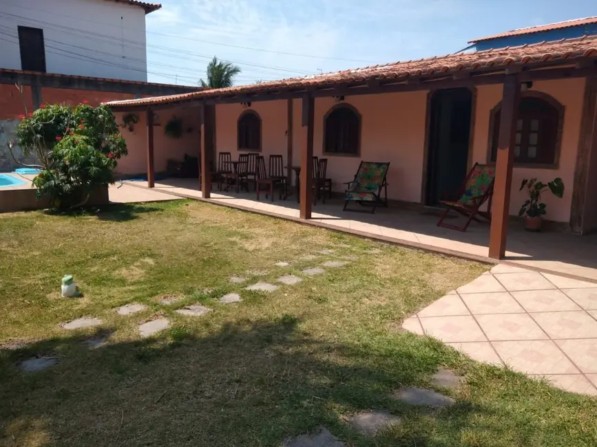 Foto 1 de Casa com 2 quartos à venda, 320m2 em Cabo Frio - RJ