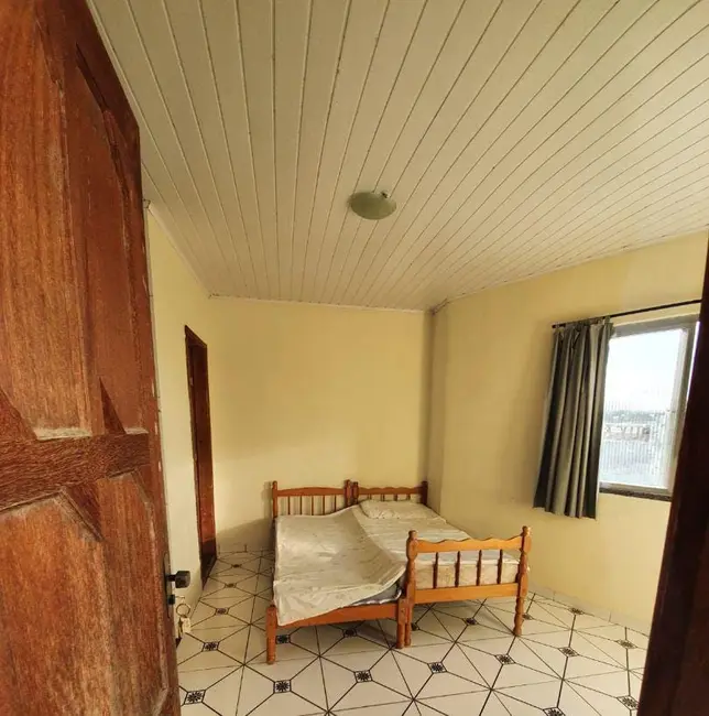 Foto 9 de Kitnet com 1 quarto à venda, 18m2 em Fluminense, Sao Pedro Da Aldeia - RJ