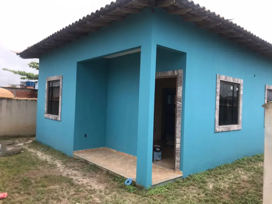 Foto 1 de Casa com 2 quartos à venda, 140m2 em Cabo Frio - RJ