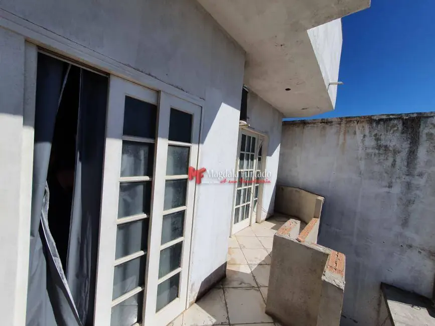 Foto 4 de Casa com 3 quartos à venda, 150m2 em Cabo Frio - RJ