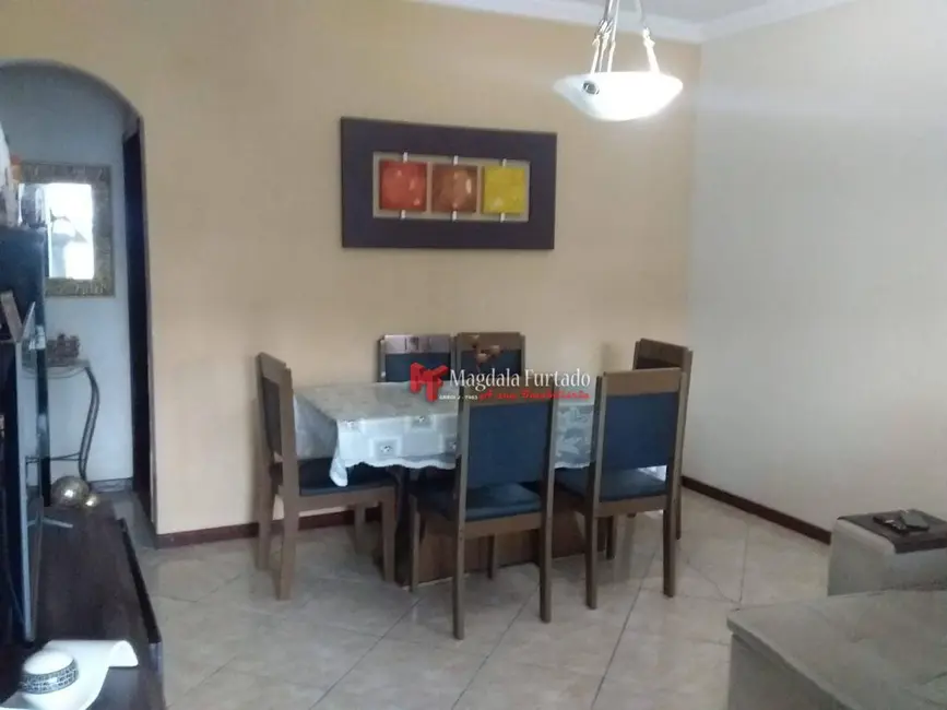 Casa com 3 quartos à venda, 375m2 em Aquarius (Tamoios), Cabo Frio - RJ - imagem 4 Foto 4 de Casa com 3 quartos à venda, 375m2 em Aquarius (Tamoios), Cabo Frio - RJ