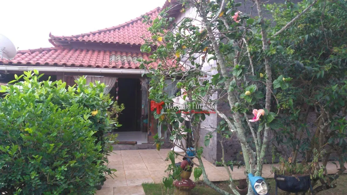 Foto 1 de Casa com 2 quartos à venda, 400m2 em Cabo Frio - RJ