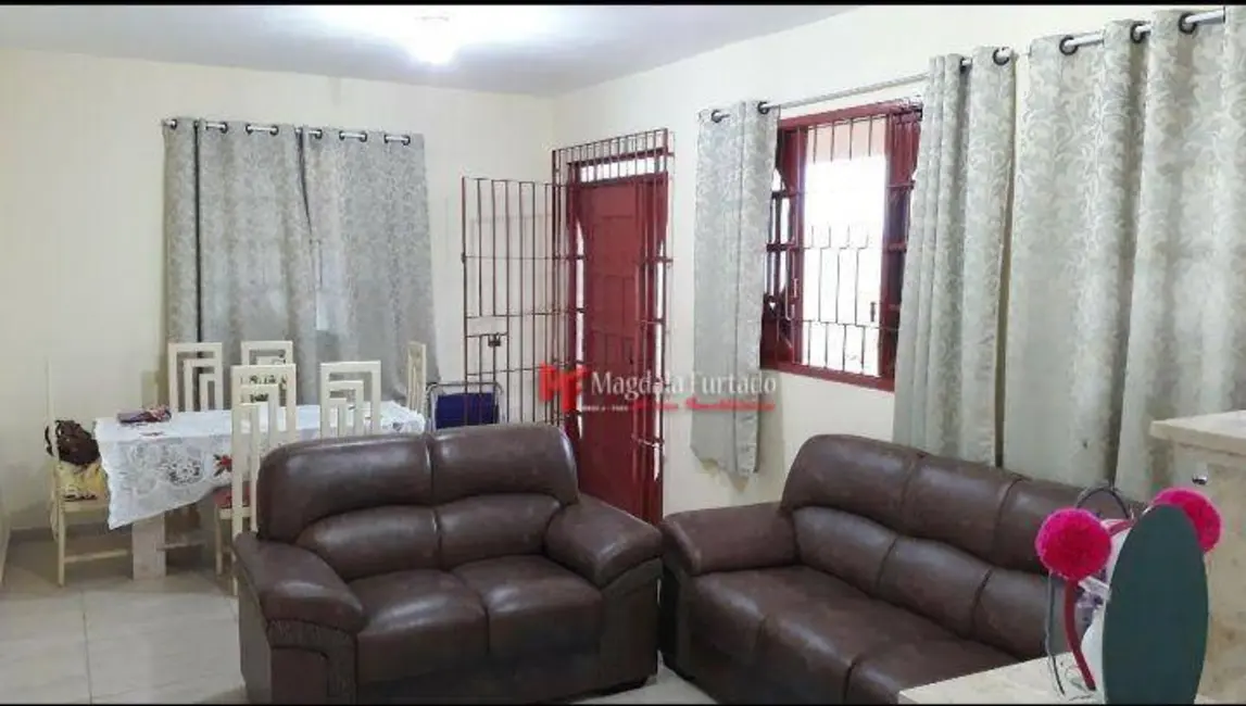 Foto 3 de Casa com 3 quartos à venda, 192m2 em Cabo Frio - RJ