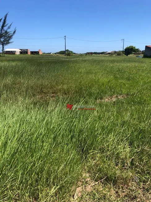 Foto 1 de Terreno / Lote à venda, 522m2 em Cabo Frio - RJ