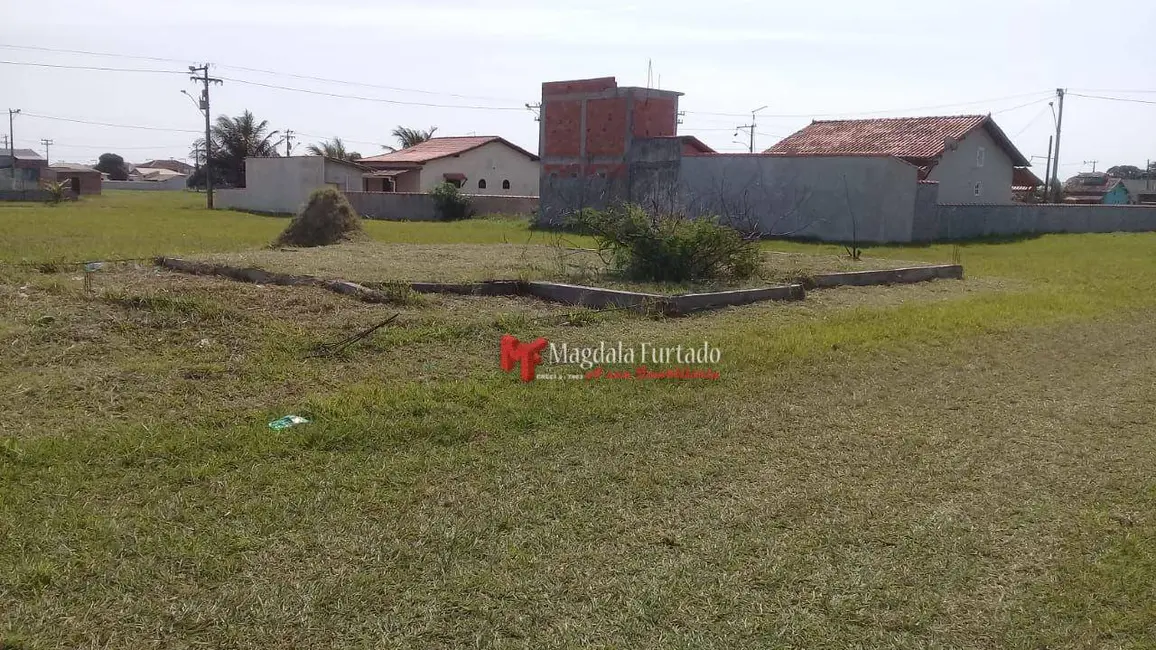 Foto 1 de Terreno / Lote à venda, 420m2 em Cabo Frio - RJ