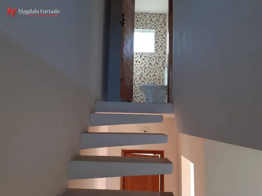 Foto 5 de Casa com 2 quartos à venda, 150m2 em Cabo Frio - RJ